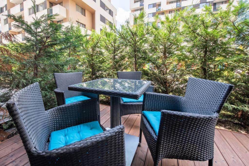 Labyrinth Apartment - Free Parking Space Included Varna Luaran gambar